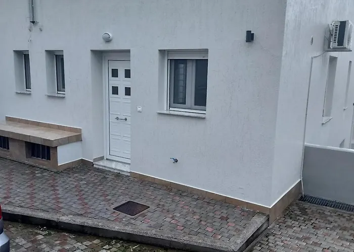 Comfortable House With Sea And Mountain Views Apartment Kokkino Nero