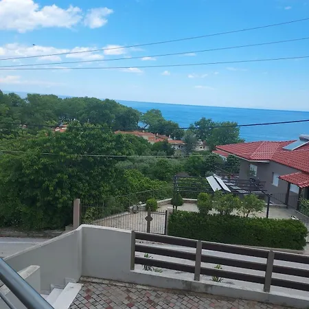 Daire Aqua Rossa Villa 2 *
