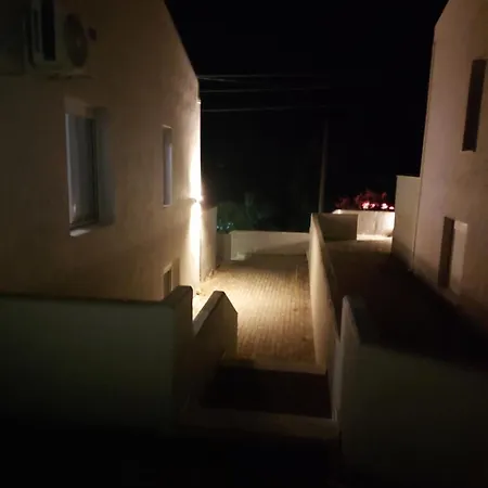 Aqua Rossa Villa 2 Daire *
